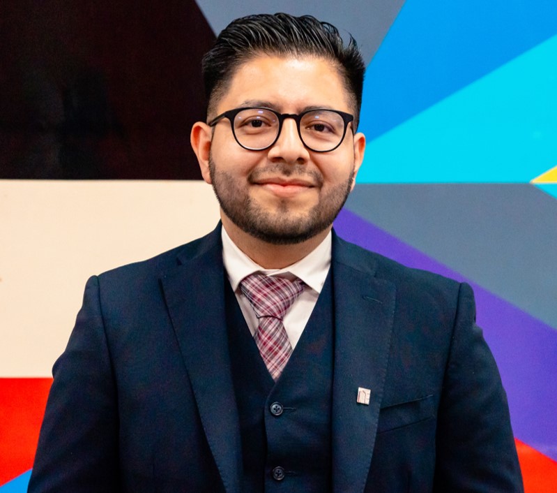Dr. Marco Antonio Santos Santiago