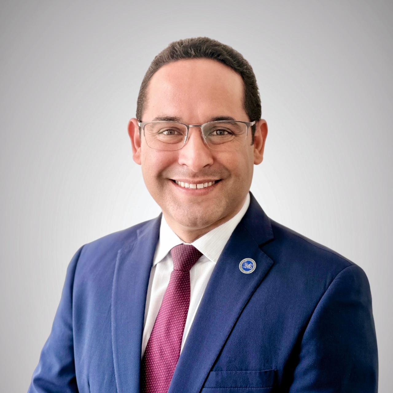 Dr. Carlos Méndez Galindo